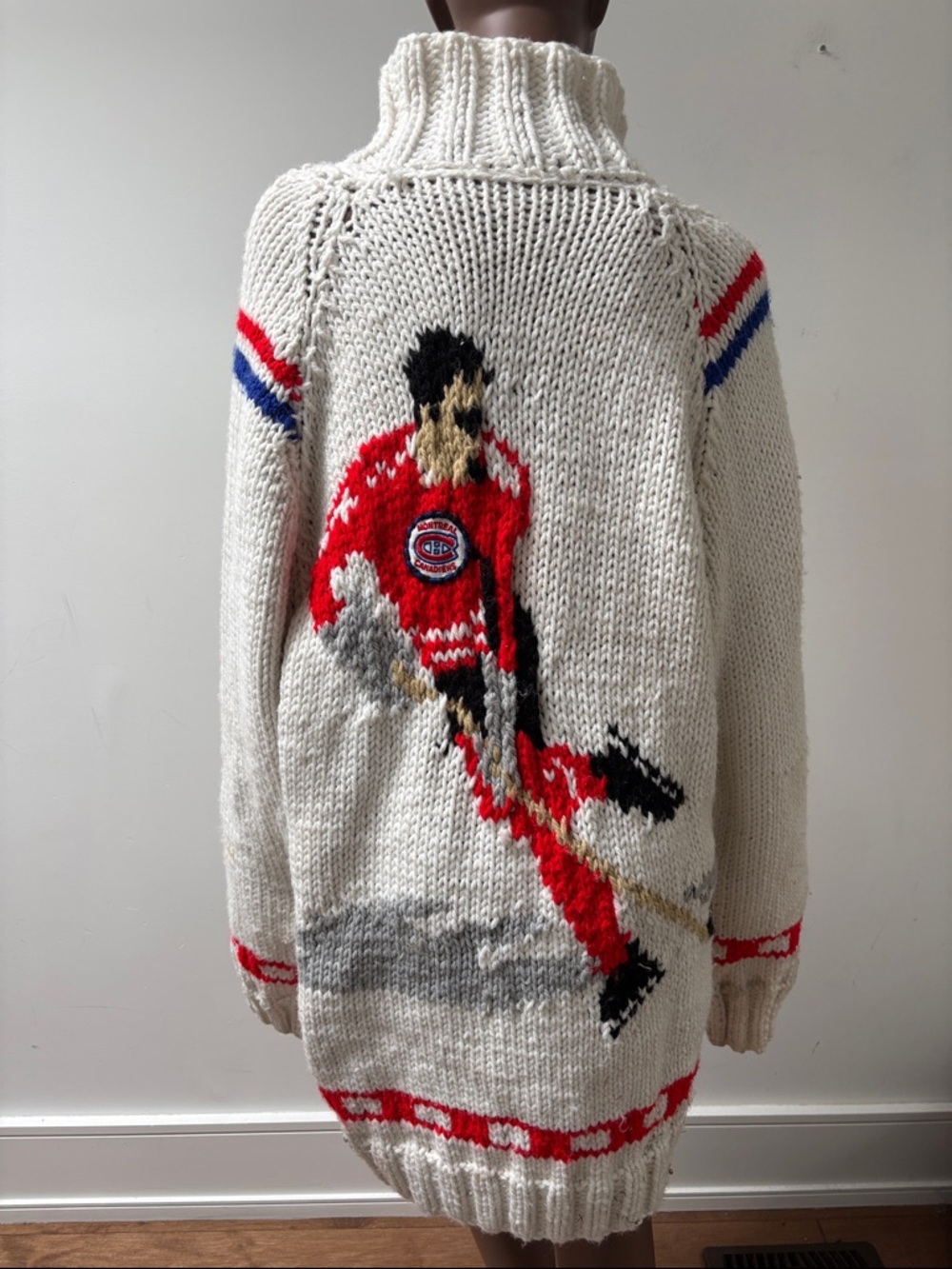 Mary Maxim vintage cowichan hand knit cardigan zip up hockey Montreal Canadians